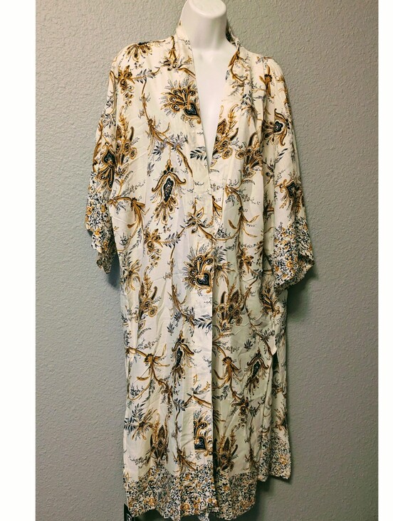Justin & Taylor Other - NWT Justin & Taylor White Floral Kimono with Brown Navy Accents Swimsuit Coverup